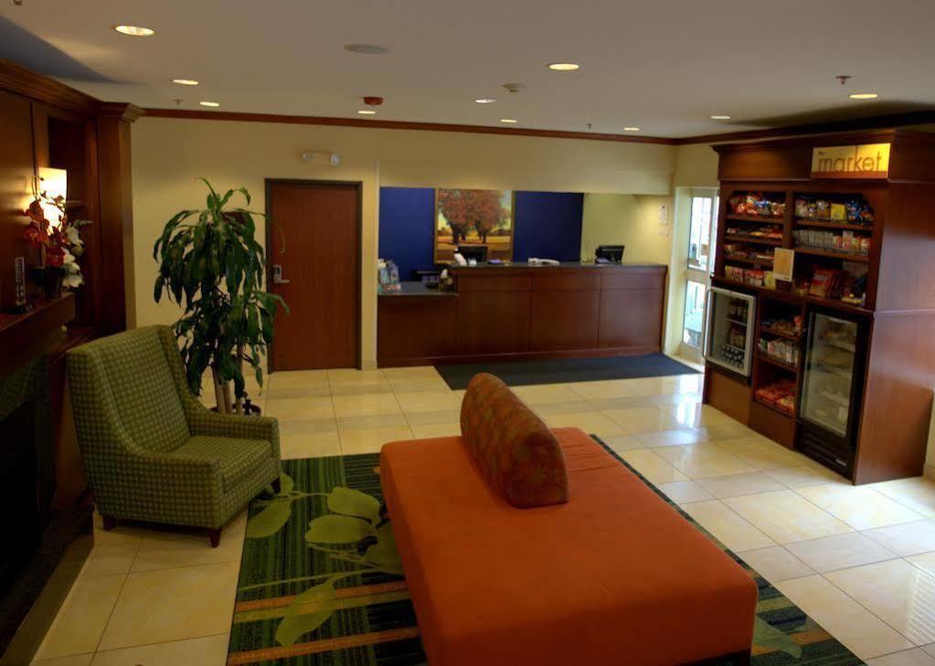 Fairfield Inn & Suites Kansas City Airport Exteriör bild